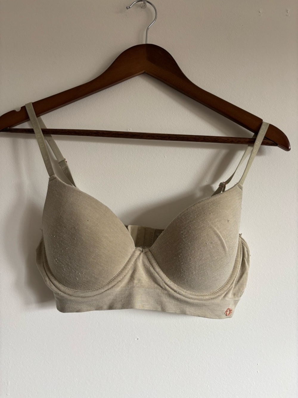 Danskin beige push-up bra